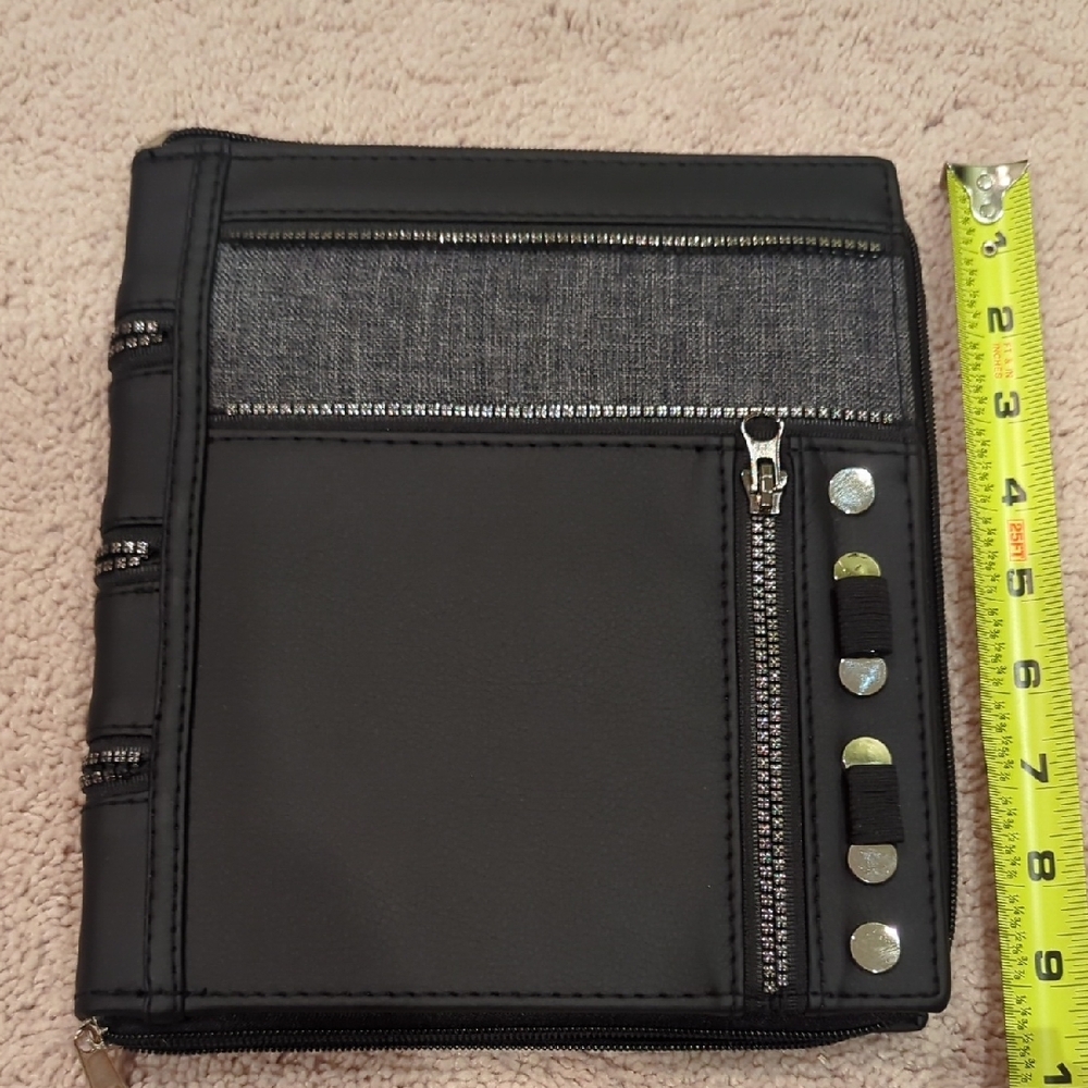 Zip Q.Me Tablet Case - Picture 6 of 6